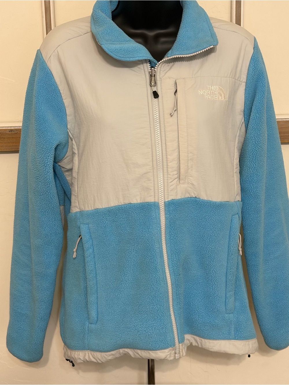 The North Face women Two-Tone Blue Fleece Jacket
